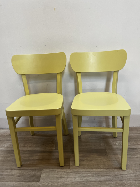 Chaise jaune