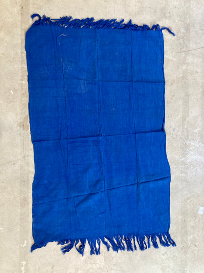 Tapis bleu marine