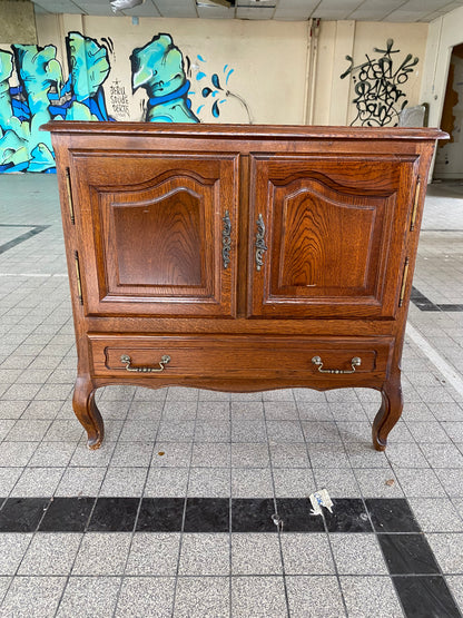 Commode en bois vintage