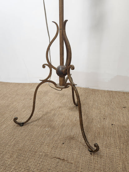 Pied de luminaire ancien