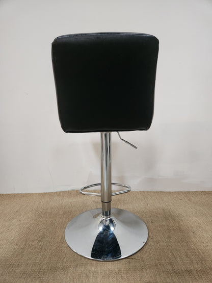 Chaise tournante noir simili cuir