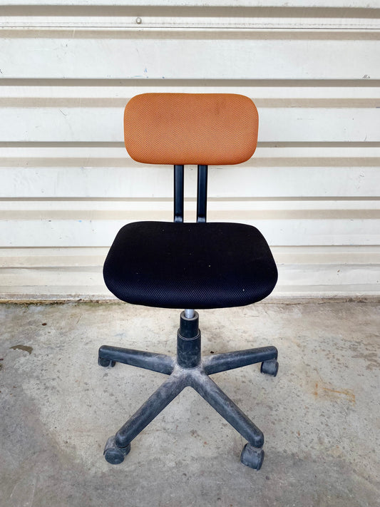 Chaise roulante de bureau