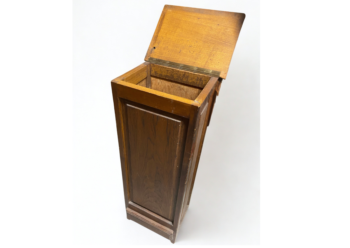 Piédestal avec ouverture - bois