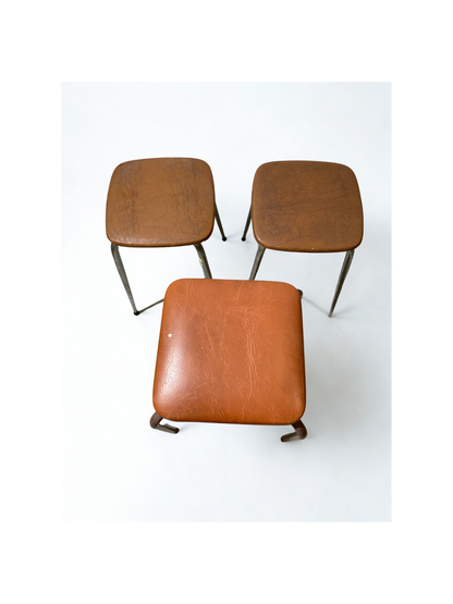 Tabourets - carrés - cuir