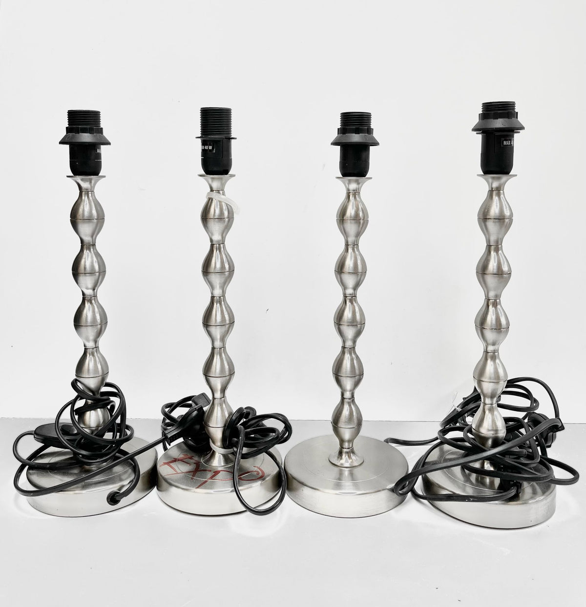 Pieds de lampes argentés