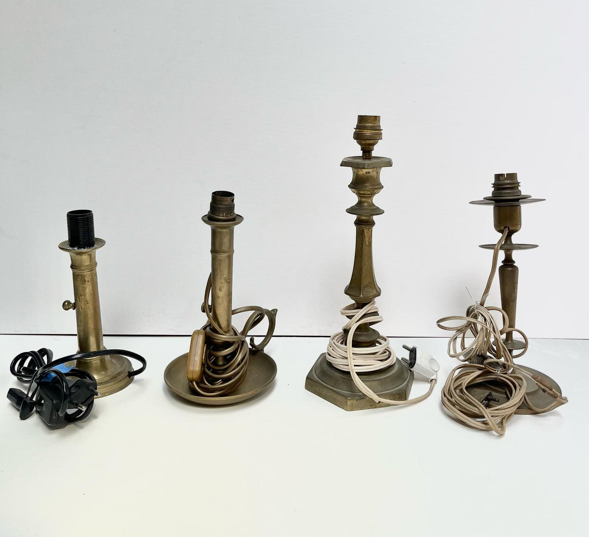 Pied de lampe doré