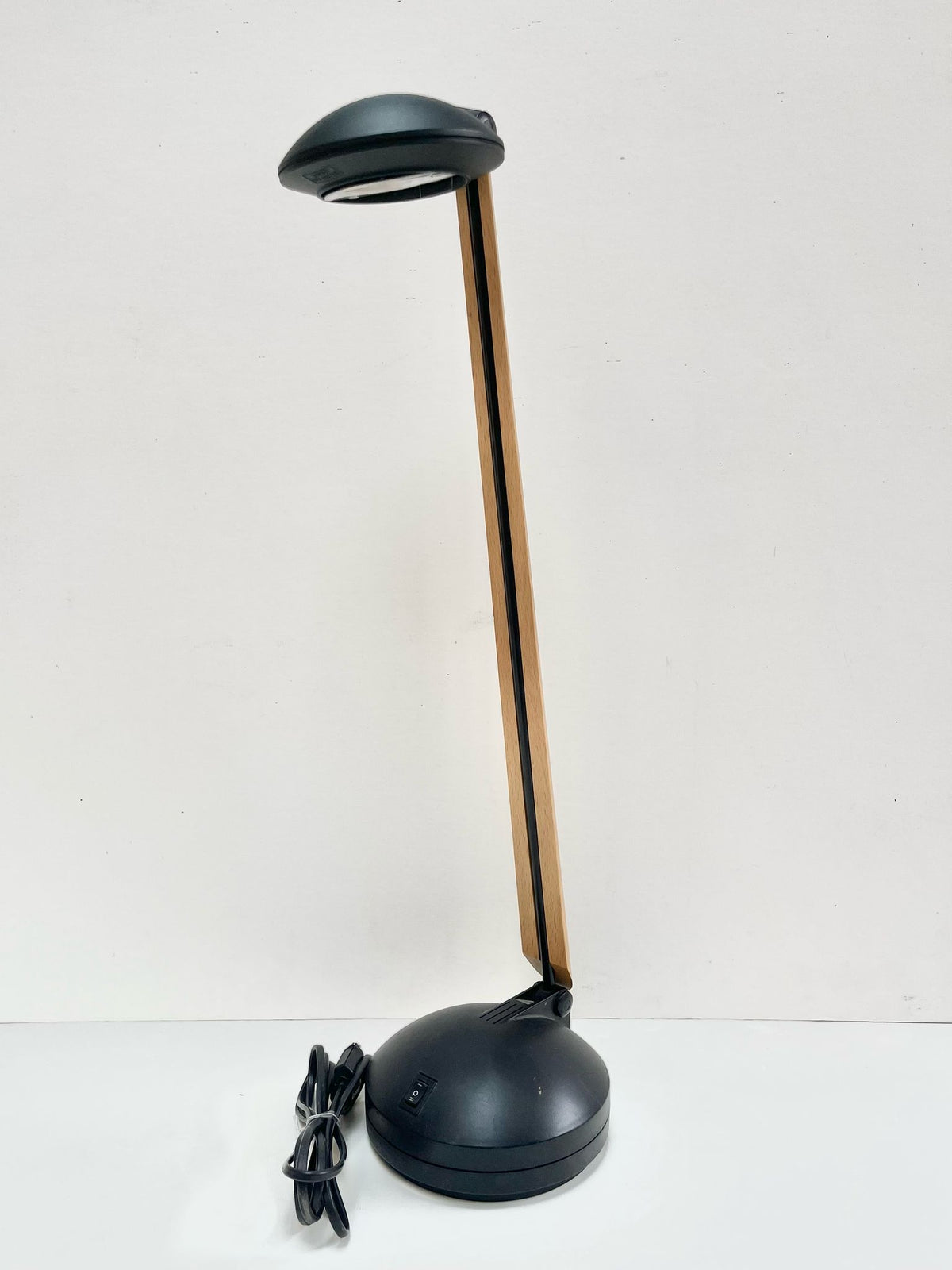 Lampe de bureau noire et marron
