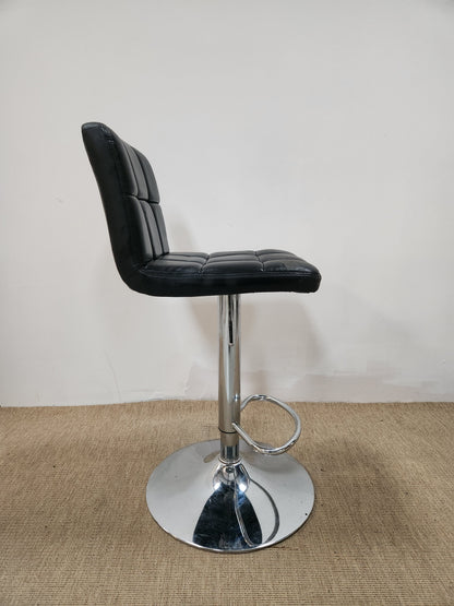 Chaise tournante noir simili cuir