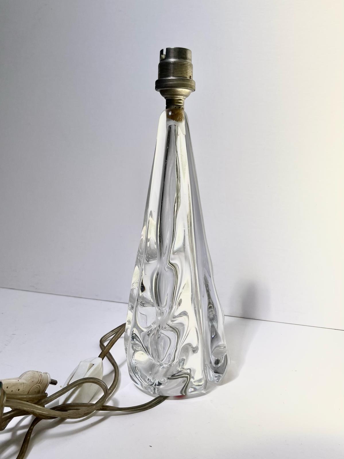 Pied de lampe transparent