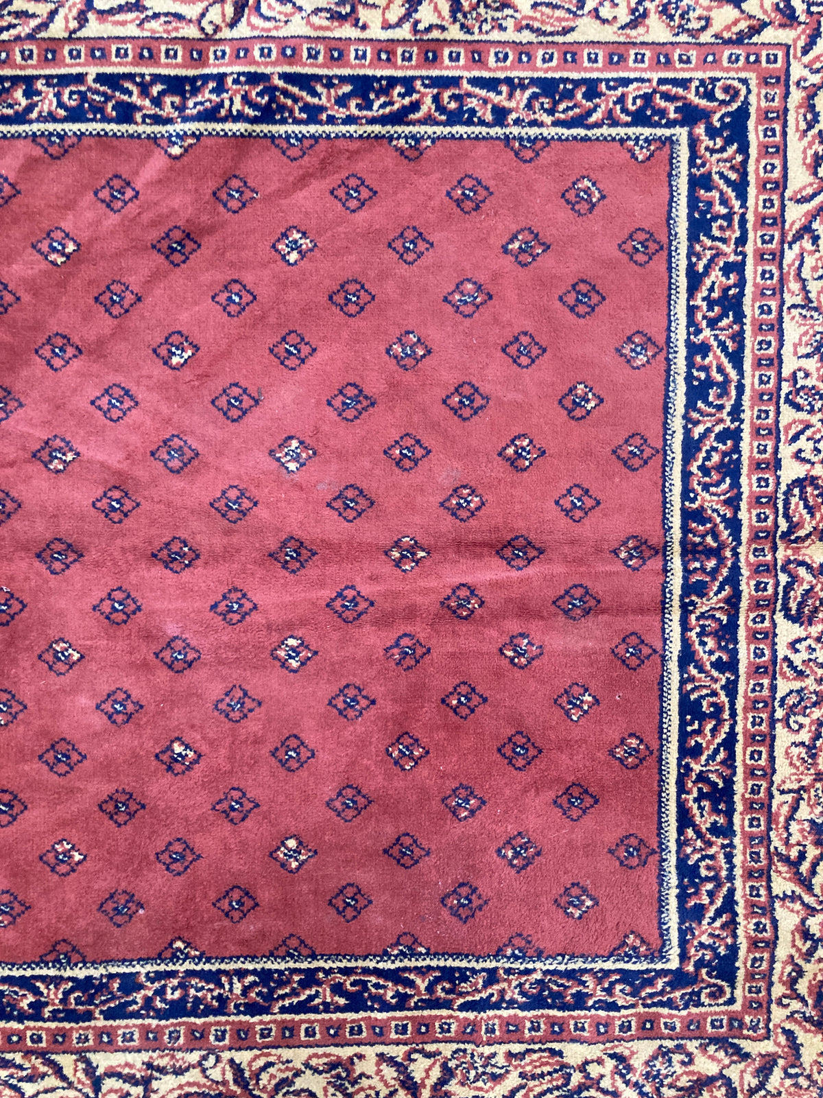 Tapis oreintal rouge et jaune