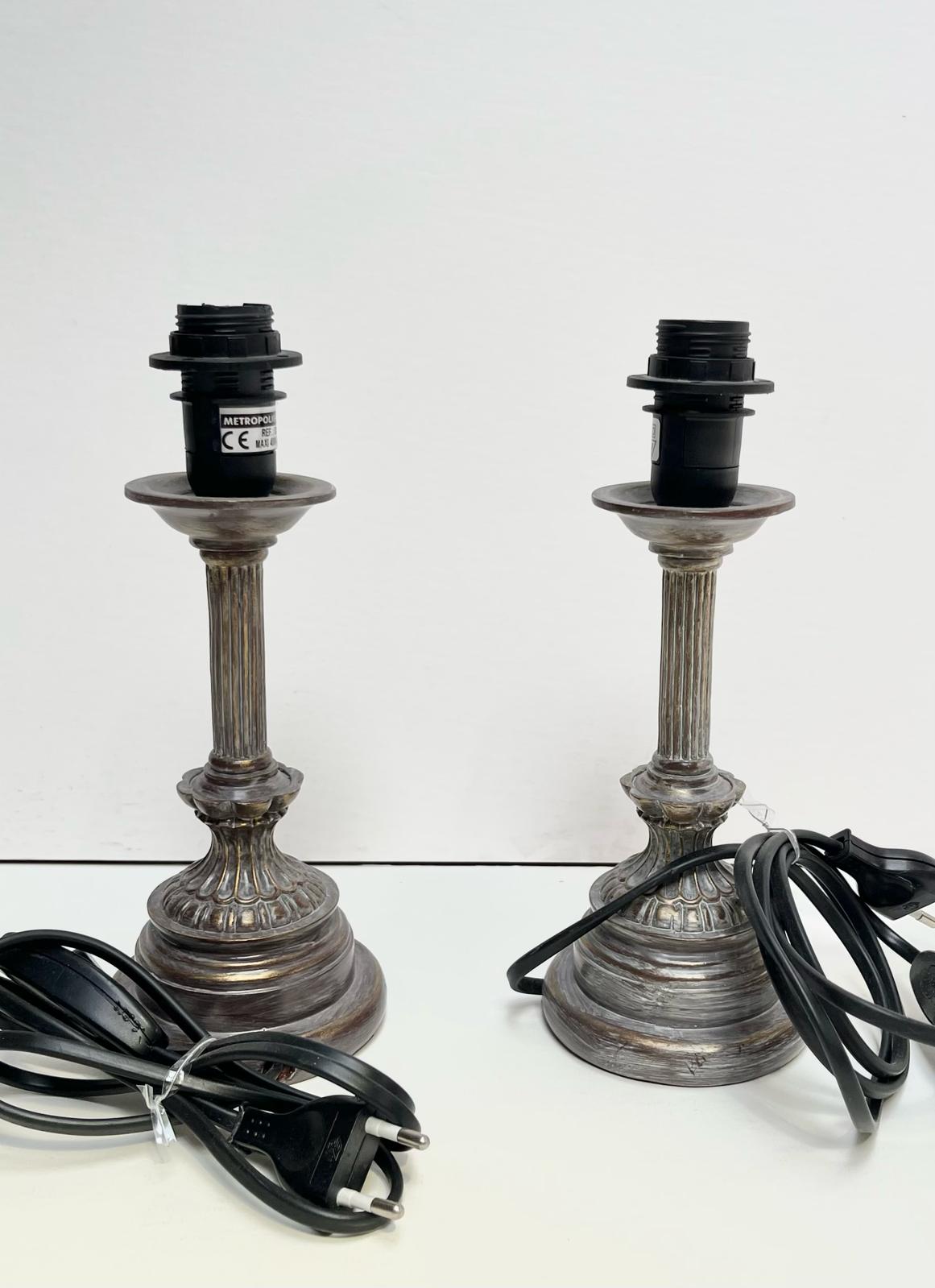 Pied de lampe argenté
