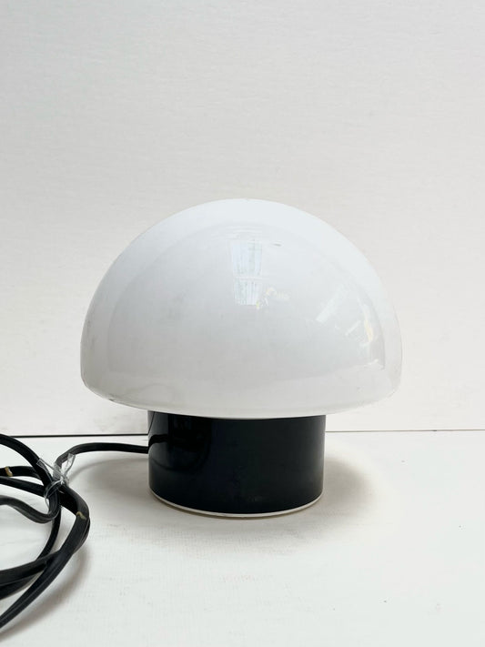 Lampe blanche et noire