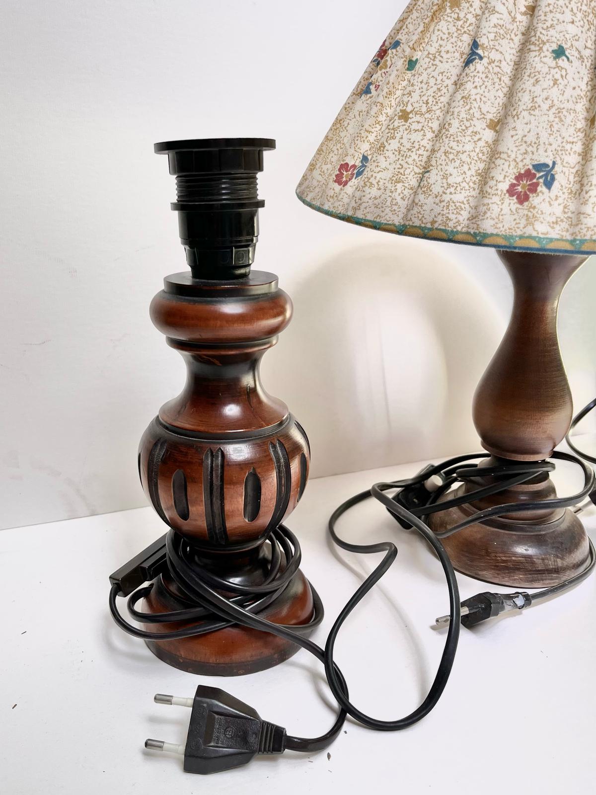 Pied de lampe en bois