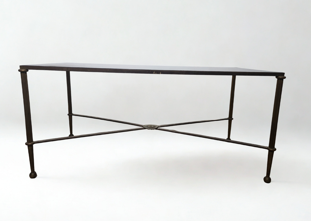 Table basse en verre teinté brun