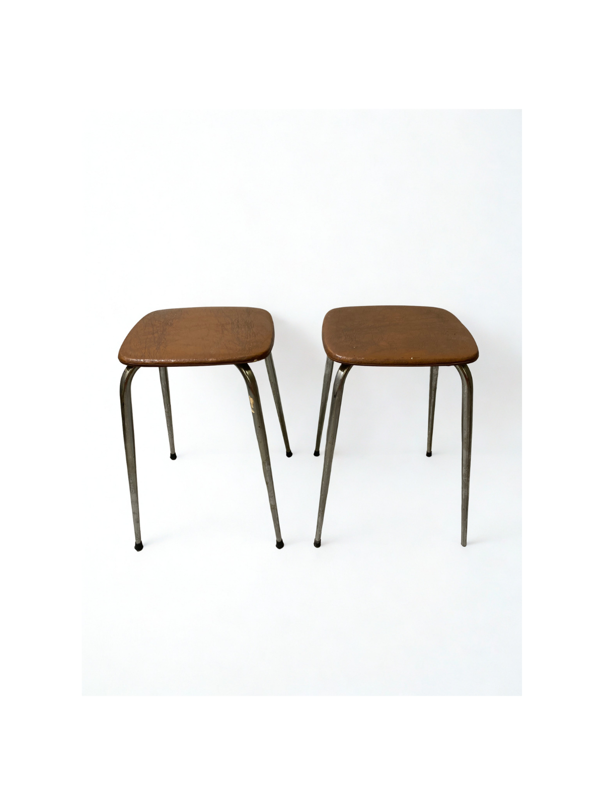 Tabourets - carrés - cuir