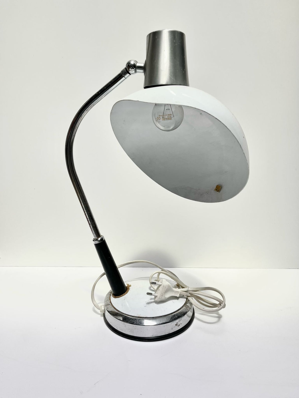 Lampe de bureau bleue claire