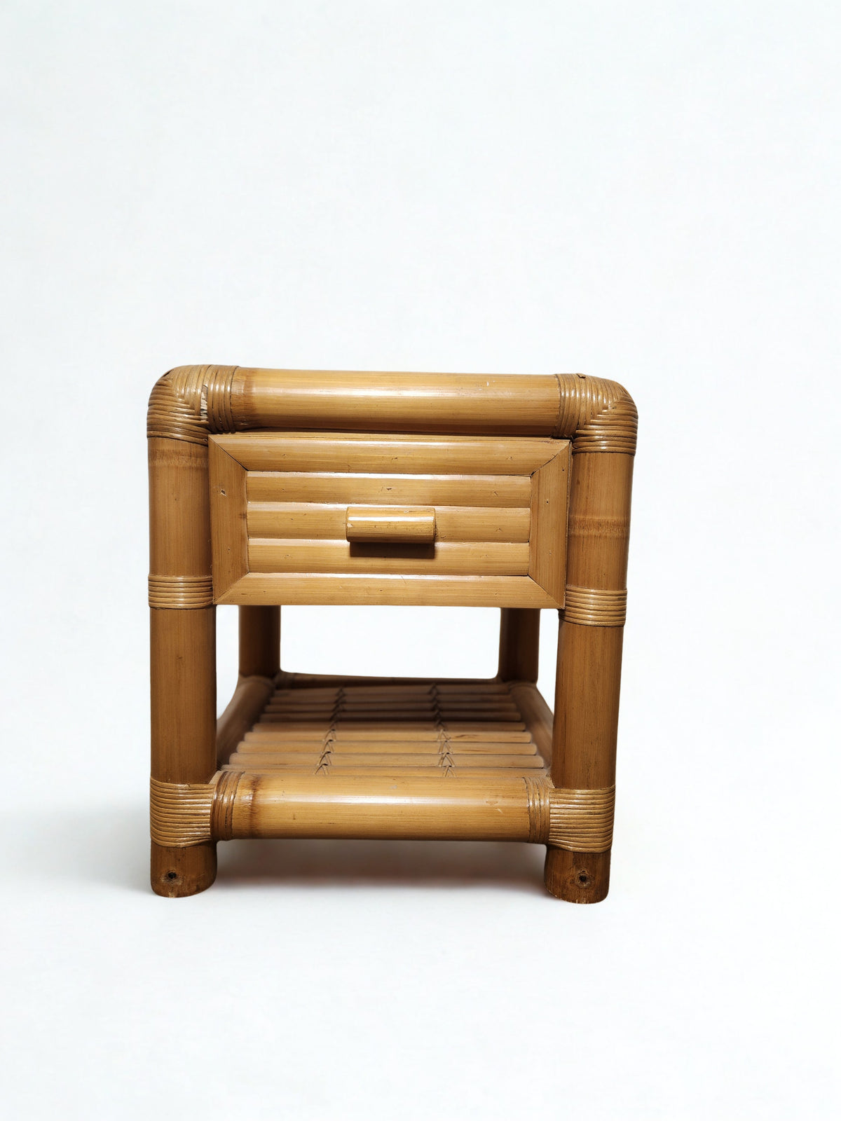 Table de chevet en bambou