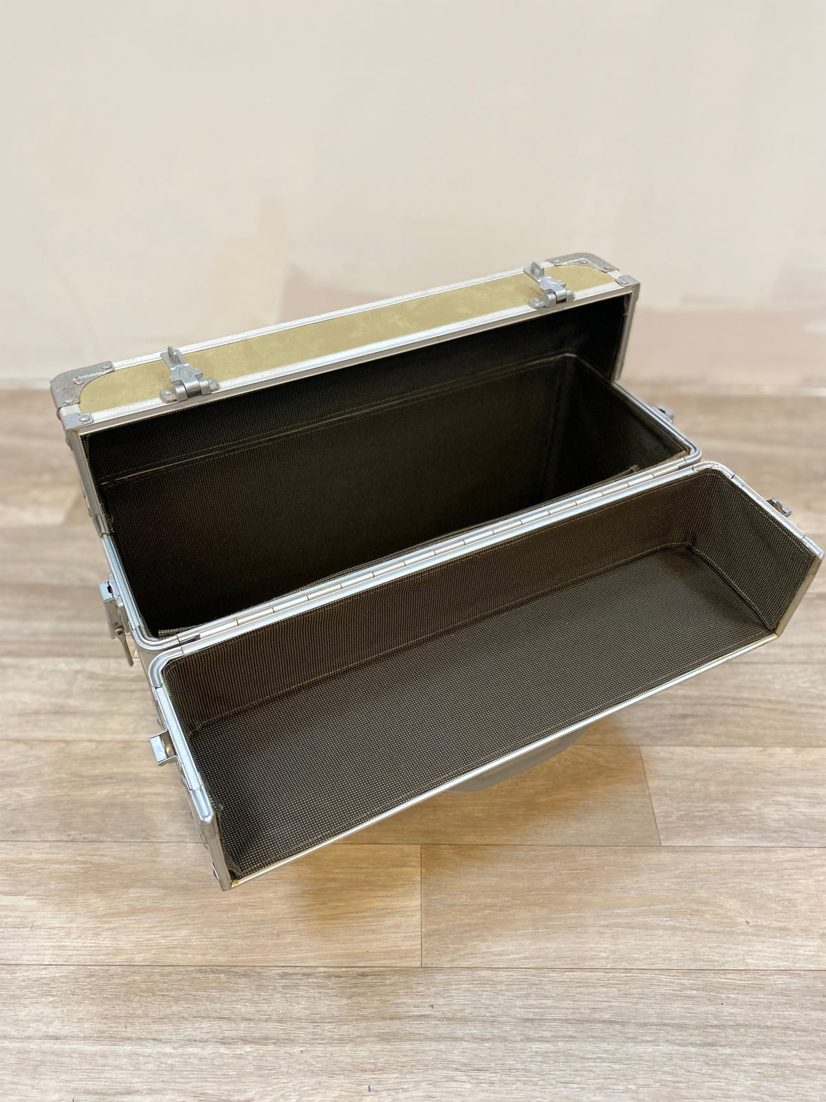 Valise - métallique