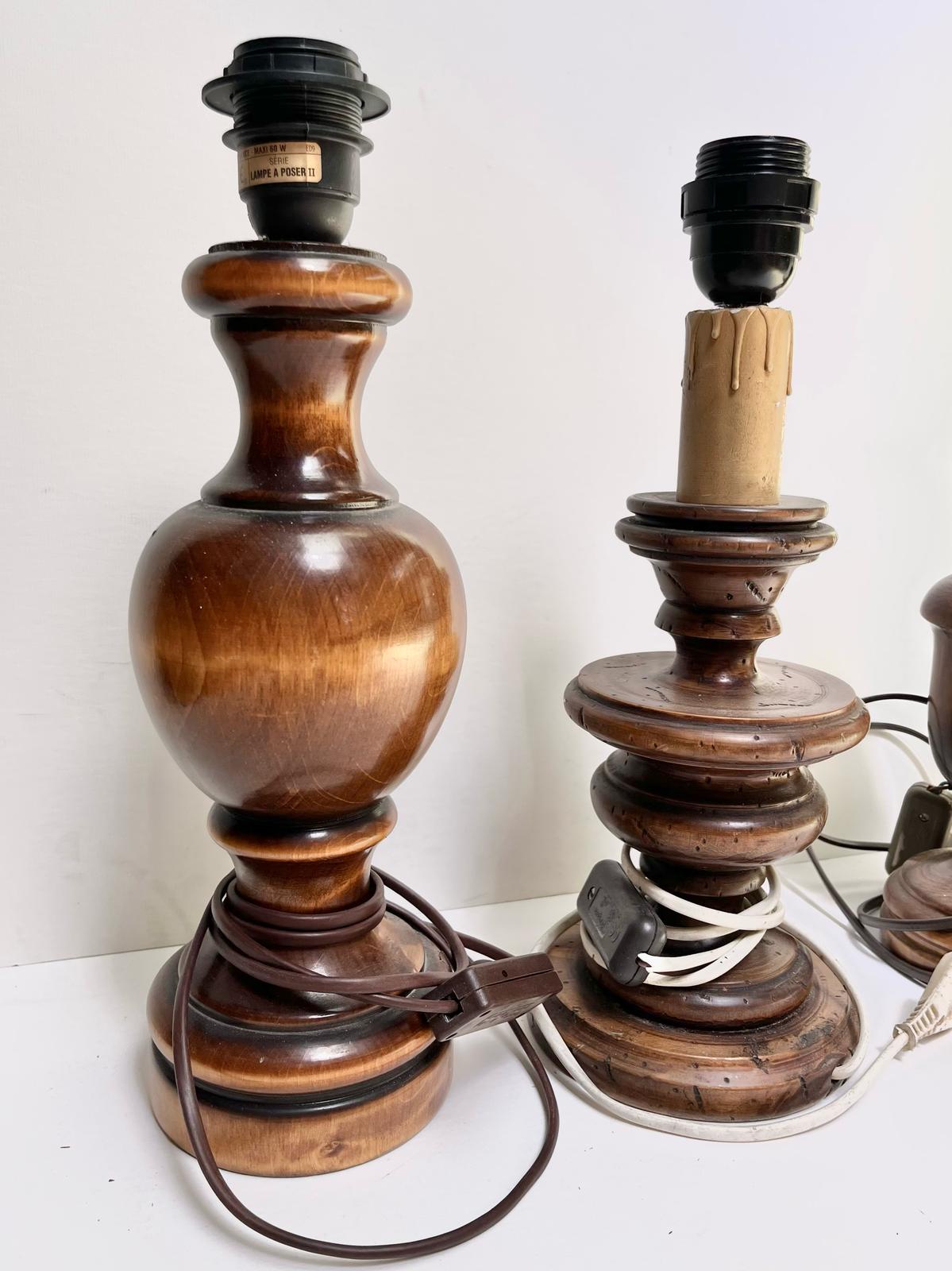 Pied de lampe en bois