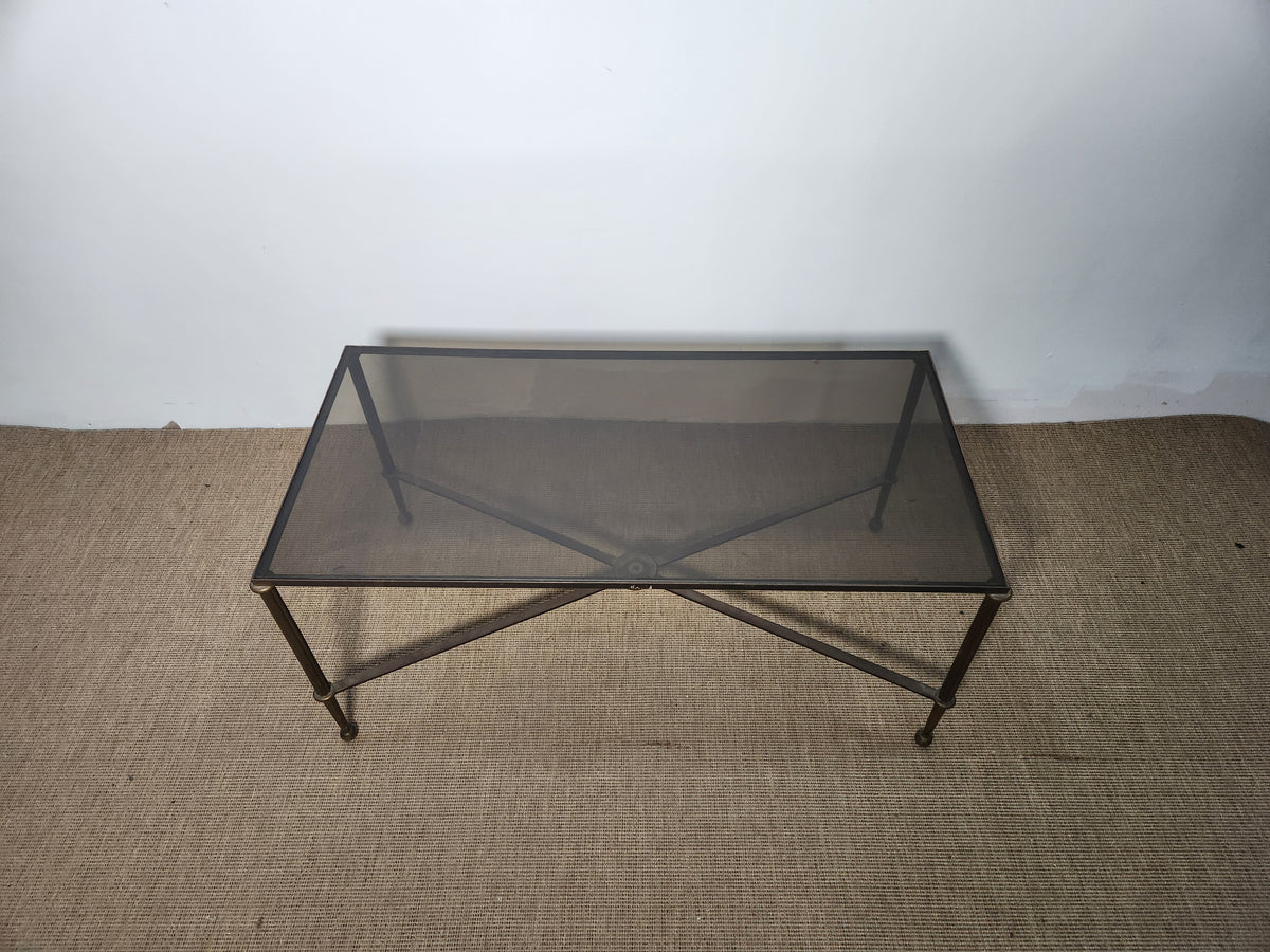 Table basse en verre teinté brun