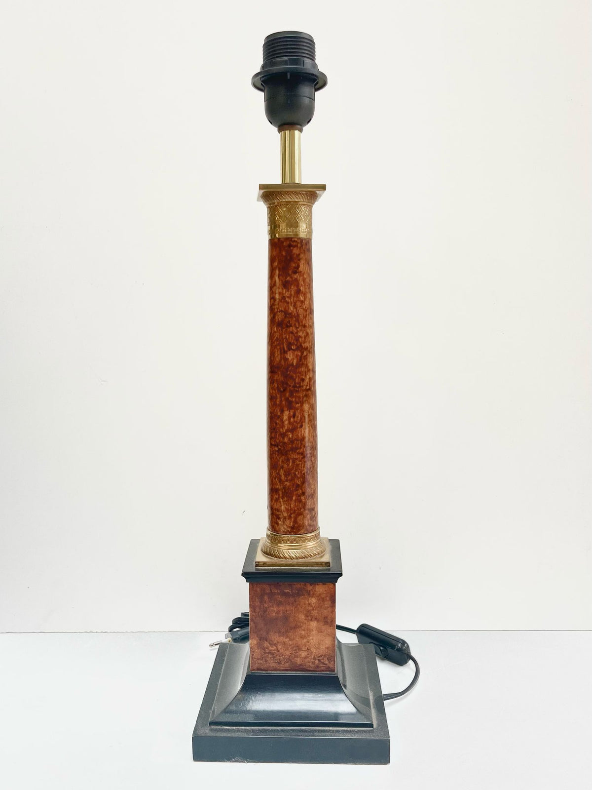 Pied de lampe ancienne