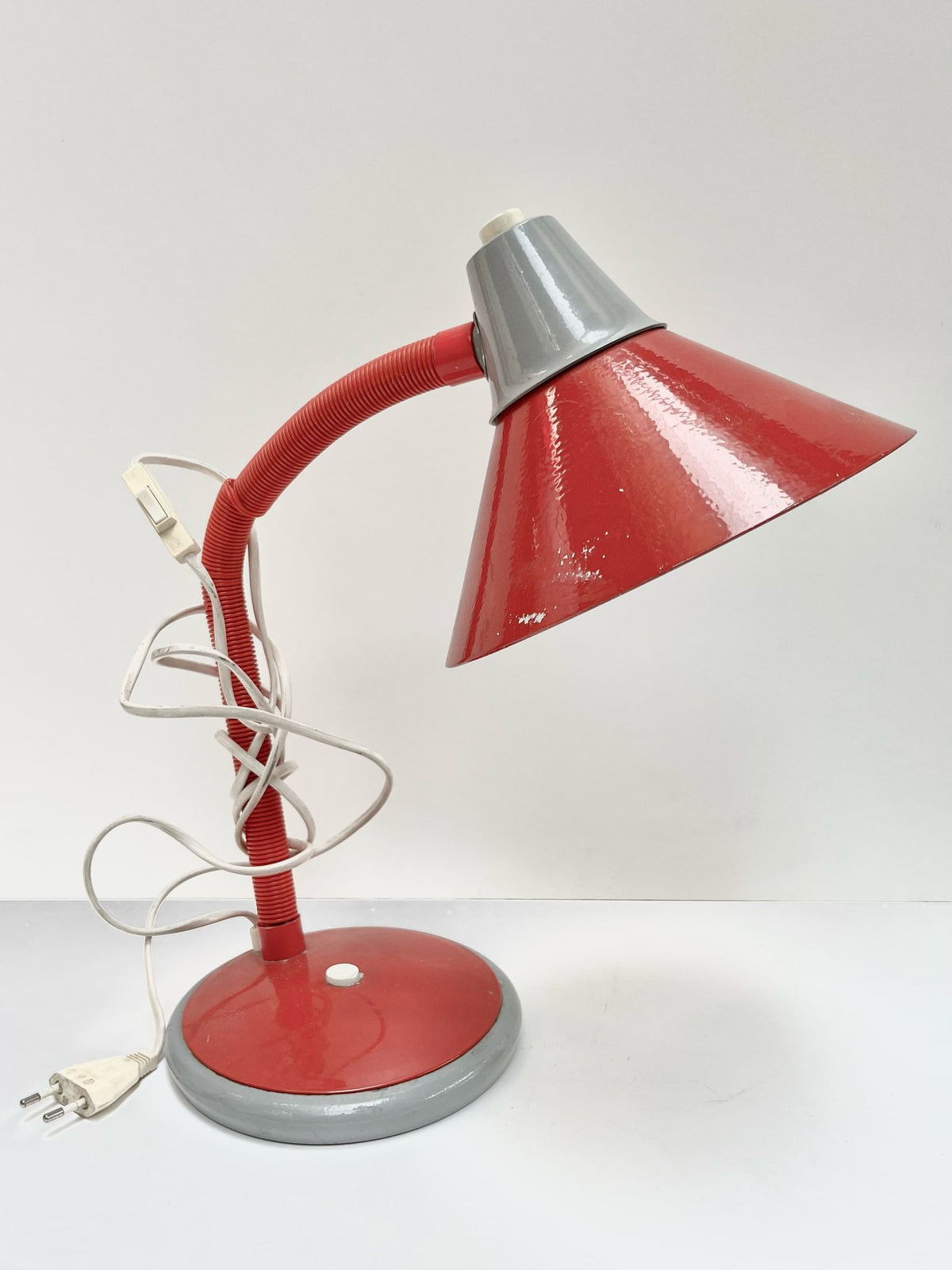 Lampe de bureau rouge