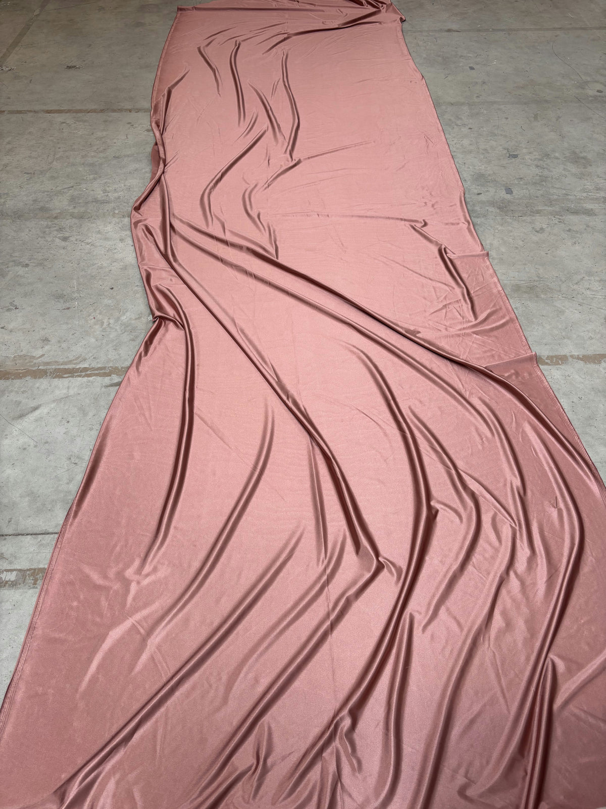 Long tissu rose satiné