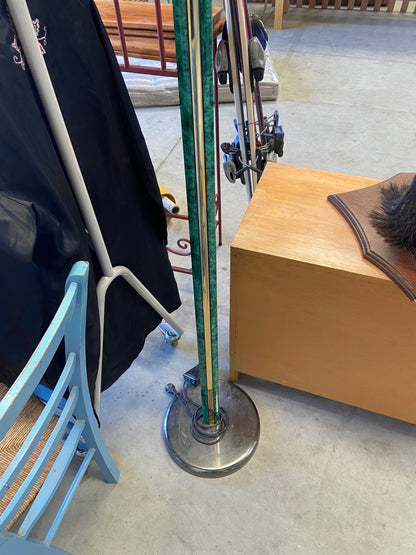 Lampe halogène sur pied verte