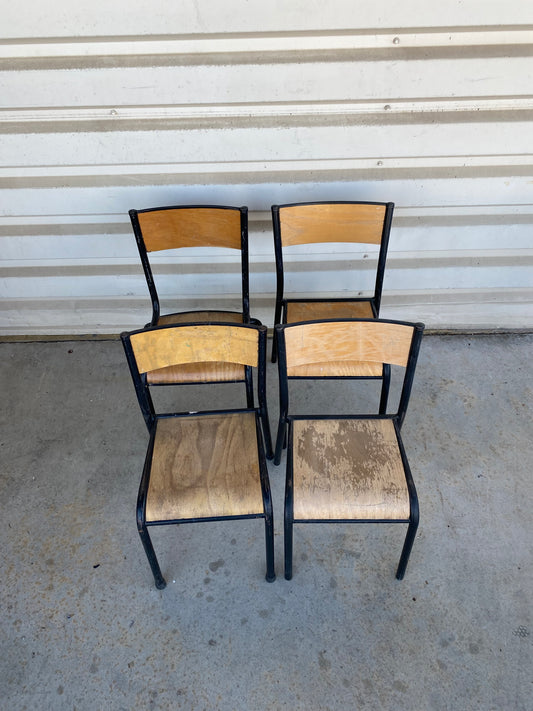 Chaise écoliers en bois noir