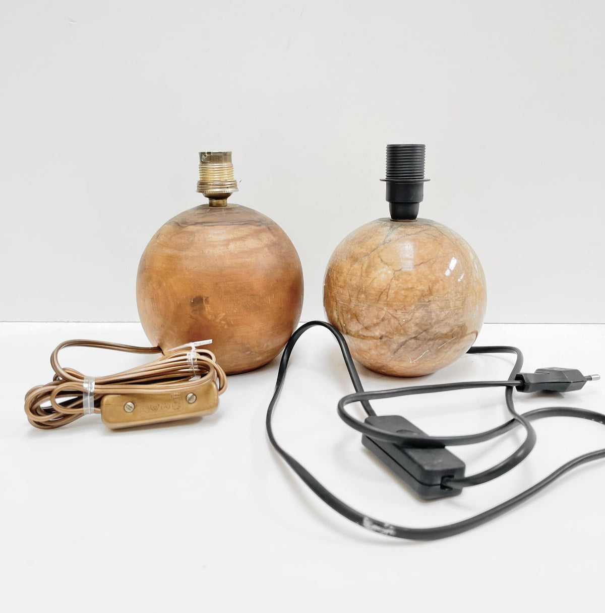 Pieds de lampes ronds bois et marbre