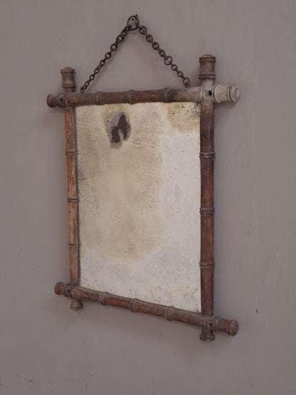 Miroir ancien en bambou