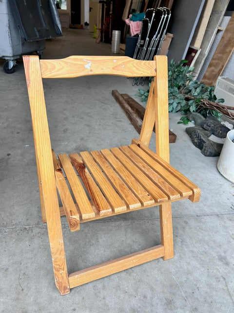 Chaise pliable d'extérieur en bois