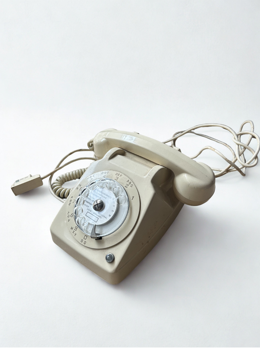 Téléphone à cadran - Fiche gigogne