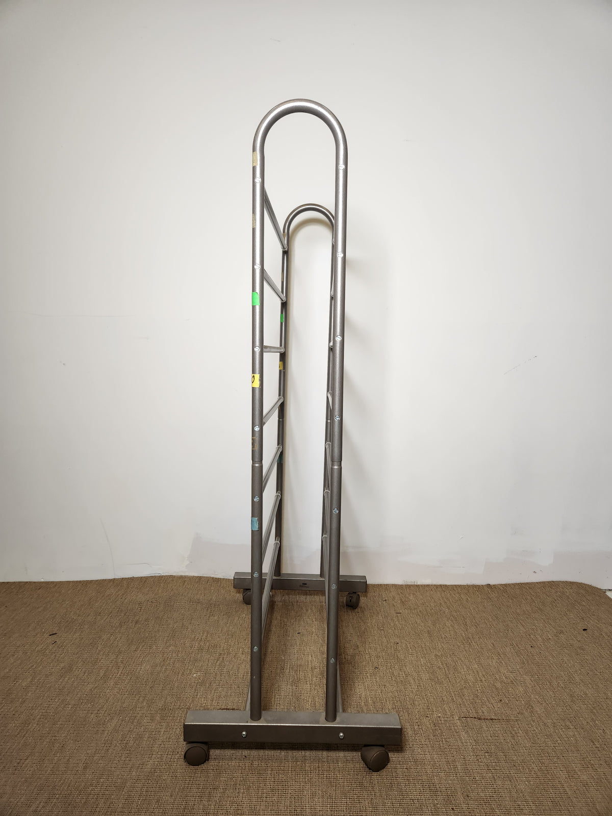 Porte chaussure à talon sur roulette