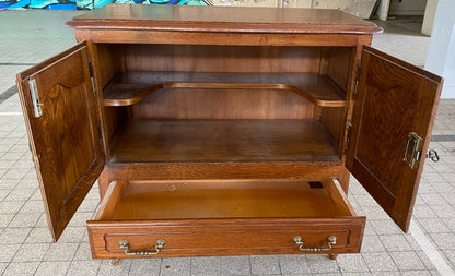 Commode en bois vintage