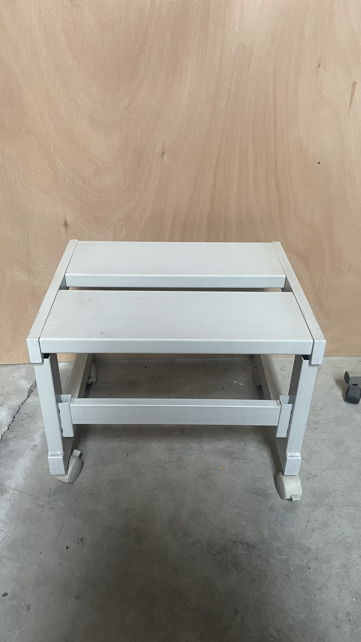Petite table à roulette - Métalique