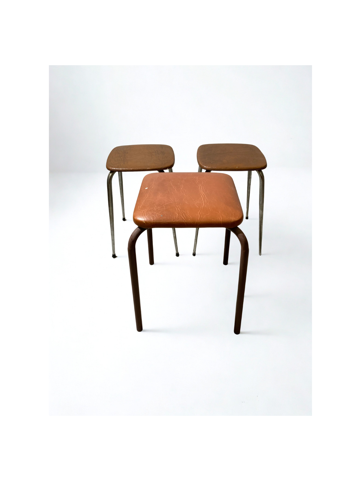 Tabourets - carrés - cuir