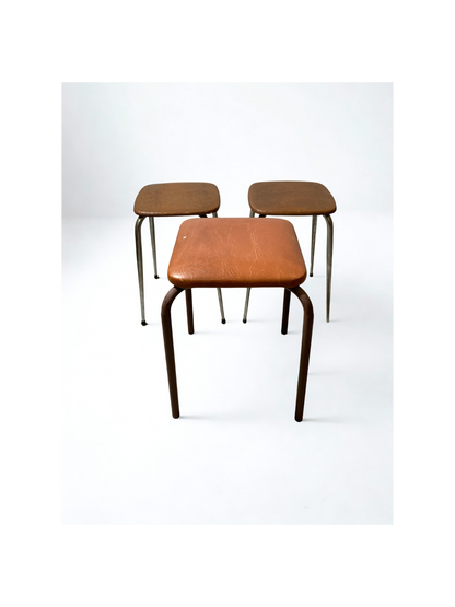Tabourets - carrés - cuir