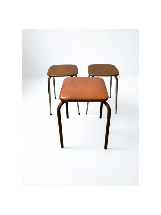 Tabourets - carrés - cuir
